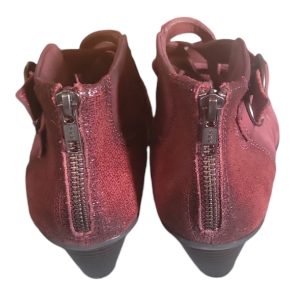 Earth Women's Burgundy Suede Zip back Closure Ankle Booties Sz 8.5B - Picture 10 of 11